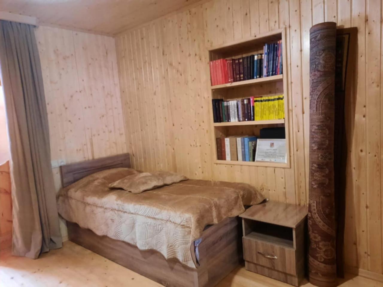 Guesthouse "Megi" Mestia Esterno foto